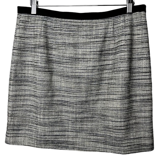 ANN TAYLOR Mini Skirt SZ 12 Grey Black Gold Accent Lined Career New Years Holida - Picture 4 of 7